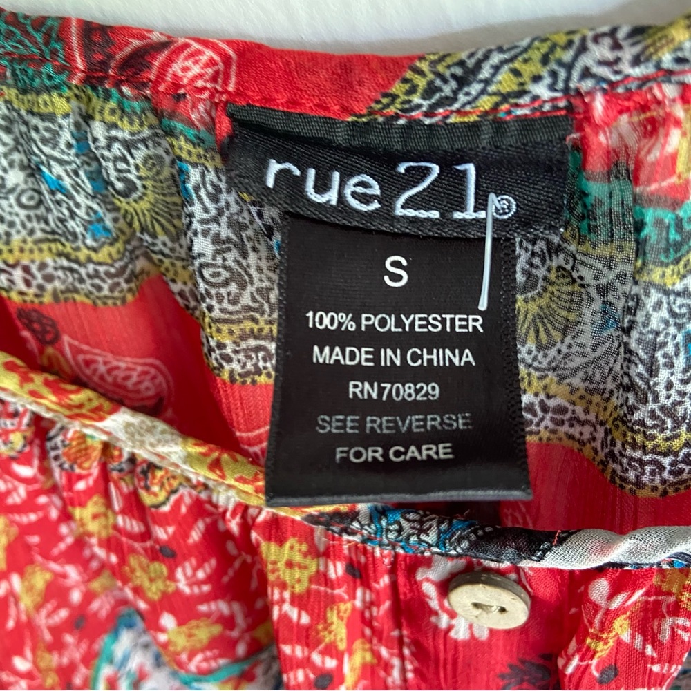 Rue 21 bohemian flowy multicolored paisley top - size S - Picture 3 of 5